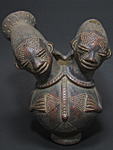 マングベトゥの素焼き人型つぼ(双首)・コンゴ＝ザイール<アフリカのやきもの