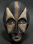 笑い顔のマスク・ナイジェリア?<アフリカの仮面