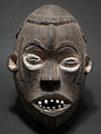 イボのマスク・ナイジェリア<アフリカの仮面(木彫り)