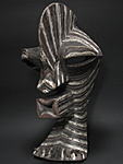 バソンゲのマスク(大)・コンゴ民主共和国＜アフリカの仮面(木彫り)