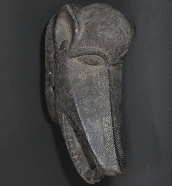 バウレのサルのマスク・コートジボワール＜アフリカの仮面(木彫り)