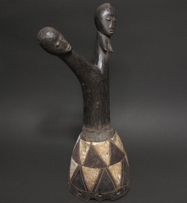 モシの頭上面(男女)・ブルキナファソ＜アフリカの仮面(木彫り)