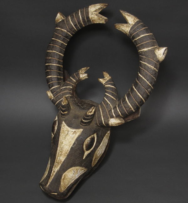 グルンシorボボの枝角を持つマスク・ブルキナファソ＜アフリカの仮面(木彫り)