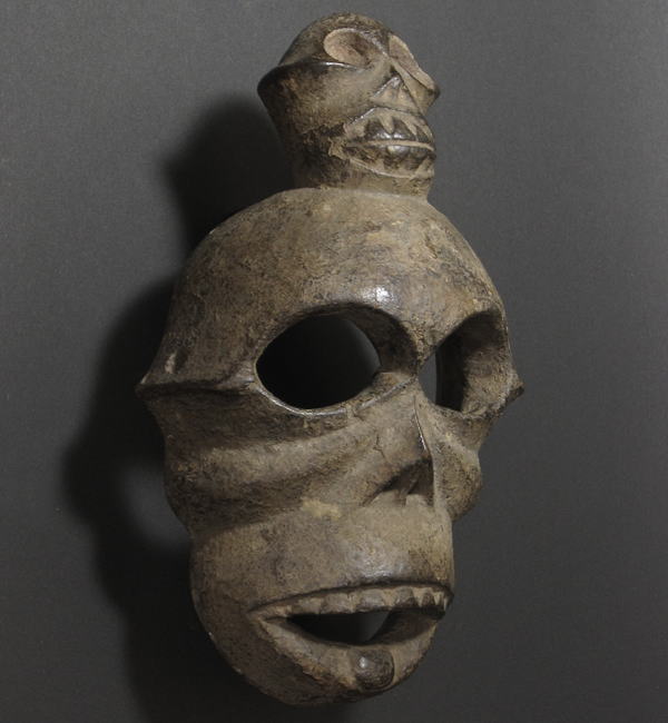 クロスリバーどくろ(骸骨)マスク・ナイジェリア＜アフリカの仮面(木彫り)
