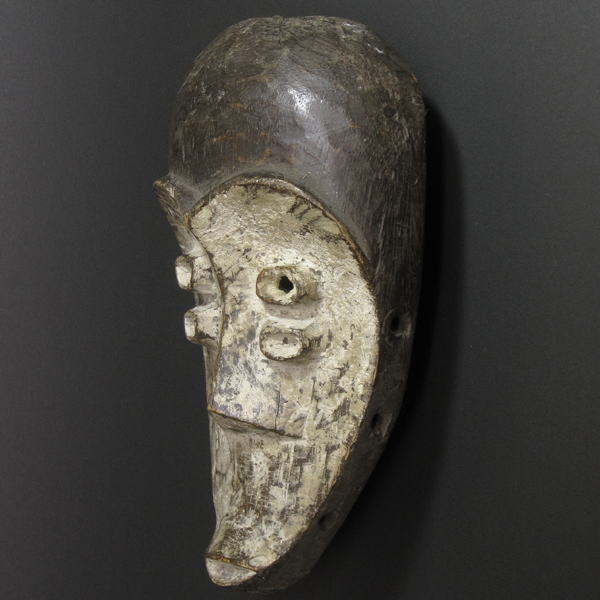 レガの四ッ目の仮面・コンゴ民主共和国＜アフリカの仮面(木彫り)