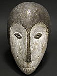 レガのマスク・コンゴ民主共和国＜アフリカの仮面(木彫り)