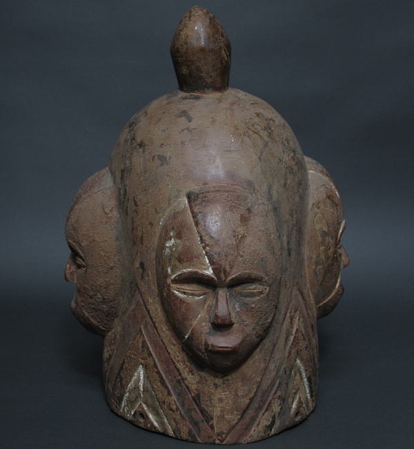 ファンの四つの顔のヘルメット型仮面・ガボン＜アフリカの仮面(木彫り)