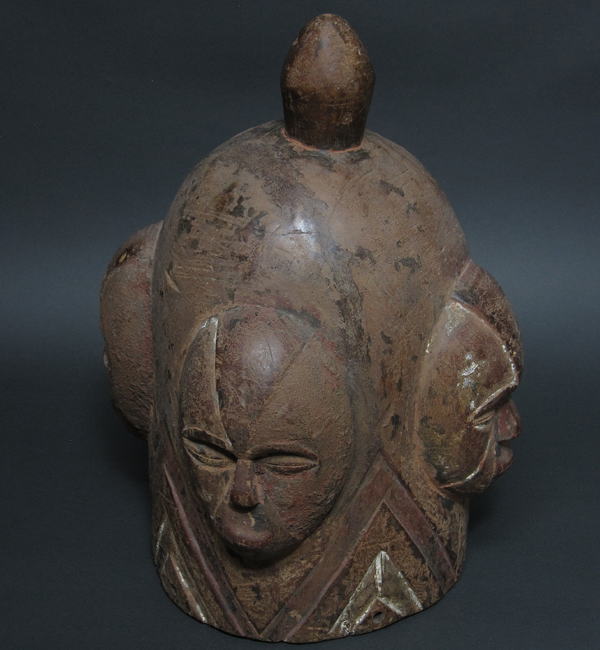 ファンの四つの顔のヘルメット型仮面・ガボン＜アフリカの仮面(木彫り)