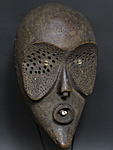 ムバガニ(バルバ)のマスク・コンゴ民主共和国＜アフリカの仮面(木彫り)