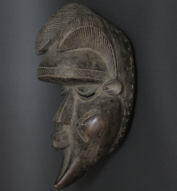 バサのゲラのマスク・リベリア＜アフリカの仮面(木彫り)