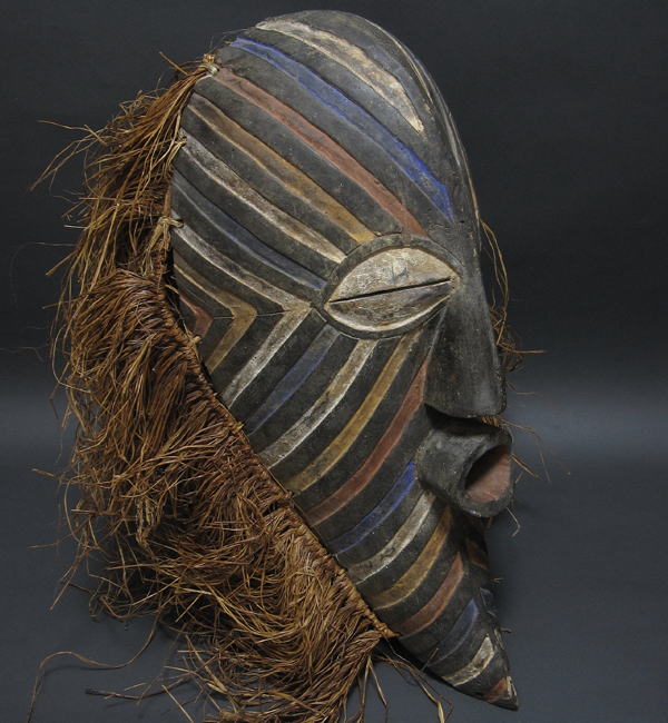 �o�\���Q�̃}�X�N(��)�E�R���S���勤�a�����A�t���J�̉���(�ؒ���)