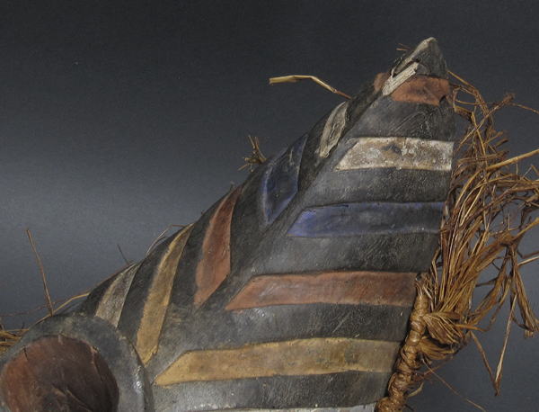 �o�\���Q�̃}�X�N(��)�E�R���S���勤�a�����A�t���J�̉���(�ؒ���)