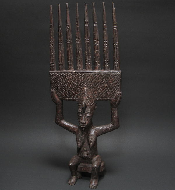 セヌフォの木彫りの櫛(大)・コートジボワール<アフリカの木彫り民具