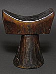木彫りの枕・エチオピア<アフリカの木彫家具・民具