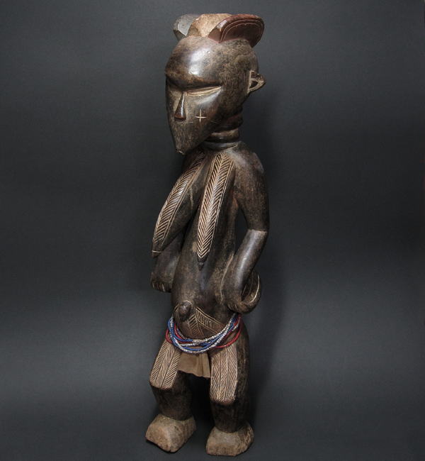 女性像<アフリカの木彫り像：アフリカ雑貨アザライ