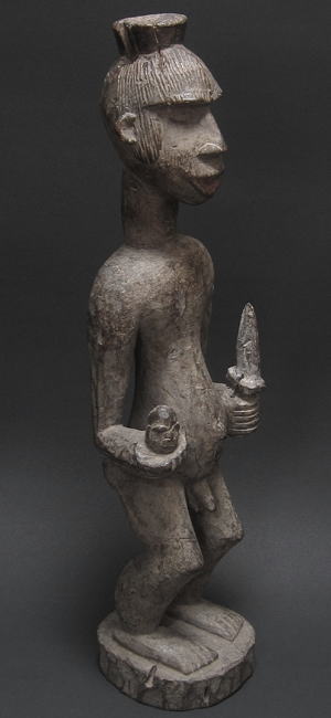 男性立像<アフリカの木彫り像：アフリカ雑貨アザライ