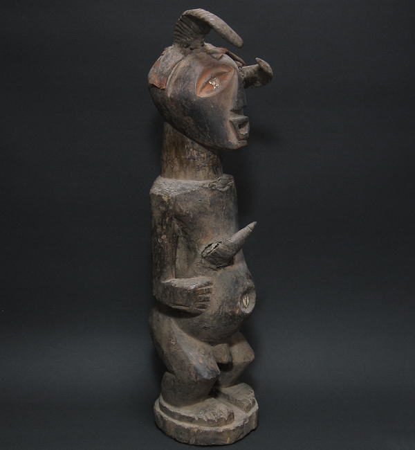 Nkisi像<アフリカの木彫り像：アフリカ雑貨アザライ