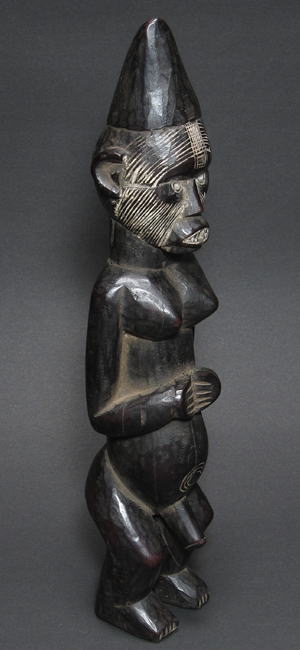 両性具有の立像 アフリカの木彫り像 アフリカ雑貨アザライ
