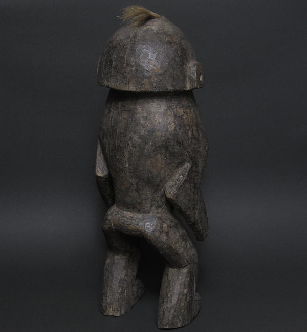 ムムイェの木彫りの女性像・ナイジェリア<アフリカの木彫り像