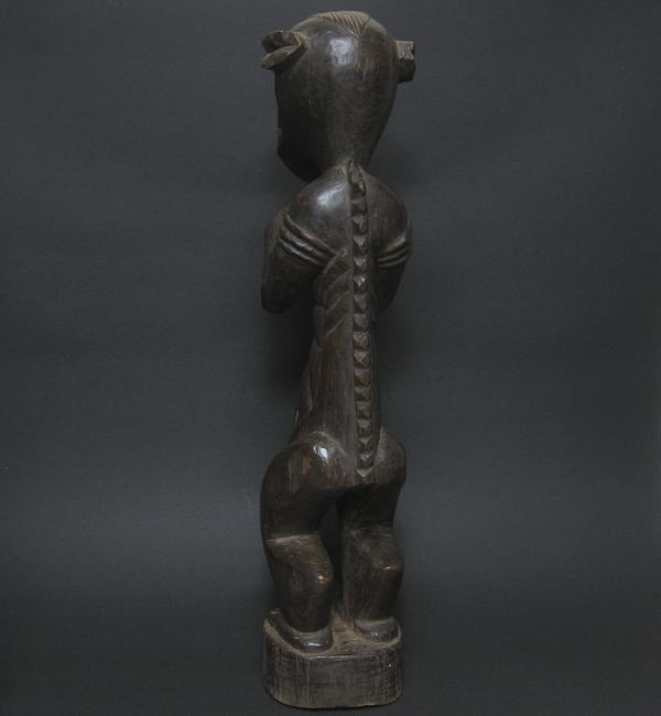 バウレのサルの像・コートジボワール<アフリカの木彫り像