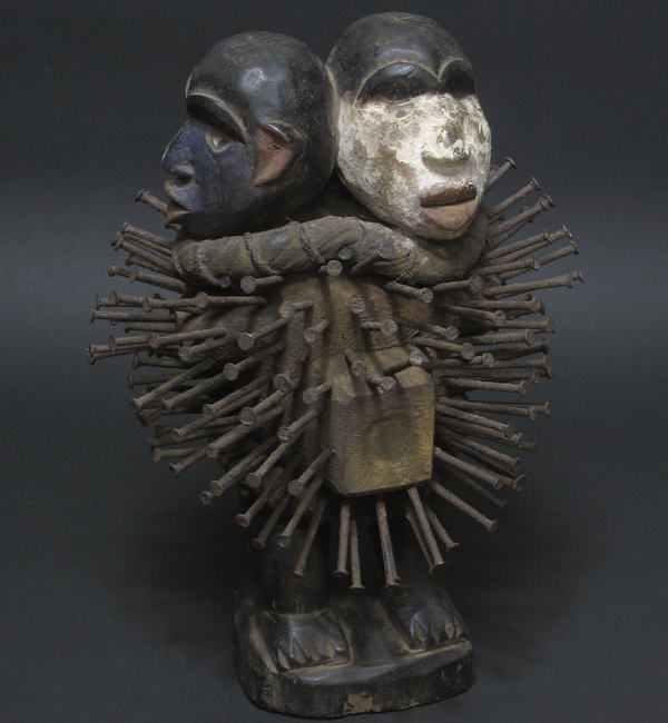 バコンゴの双頭のNkisi像・コンゴ民主共和国(旧ザイール)<アフリカの木彫り像