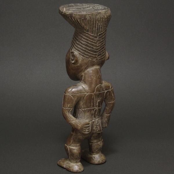 マングベトゥの祖霊像(小)・コンゴ民主共和国<アフリカの木彫り像