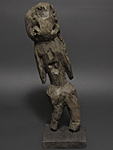 モバのTCHITCHERI像・トーゴ<アフリカの木彫り像：アフリカ雑貨アザライ