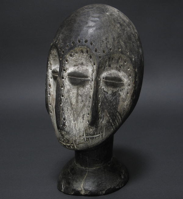 K̎O̊̓ERS勤aiUC[j<AtJ̖ؒ葜