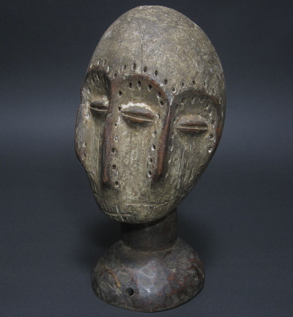 K̎O̊̓ERS勤aiUC[j<AtJ̖ؒ葜