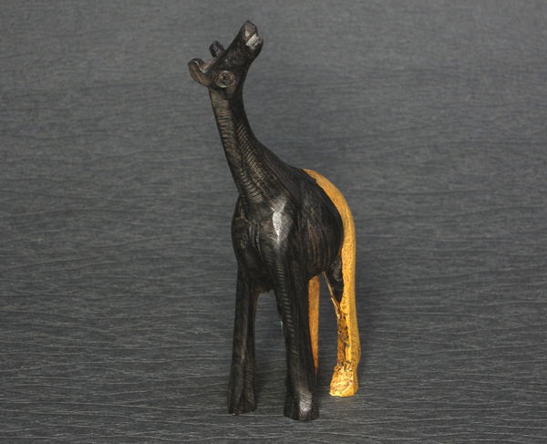 エボニーアニマル(キリン)・ブルキナファソ<アフリカの木彫り像