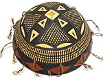 ワムデ（焼刻・大）・ブルキナファソ<アフリカのひょうたん楽器：アフリカ雑貨アザライ