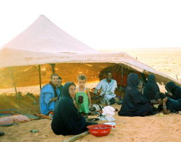 マリ：アラブ系遊牧民のキャンプ