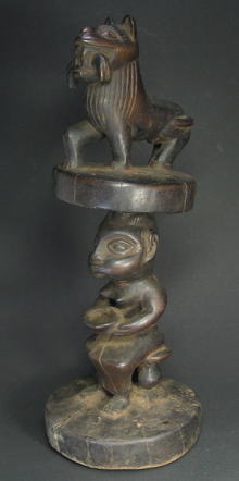 ヨルバ魔除け像・ナイジェリア<アフリカの木彫り像