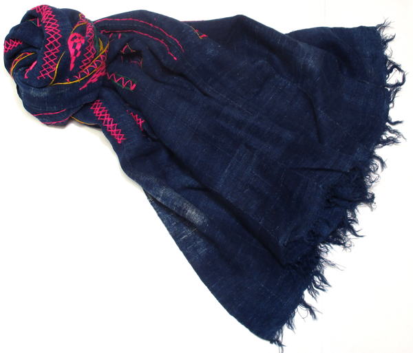 藍染め古布(大・刺繍入り)・ブルキナファソ<アフリカの布